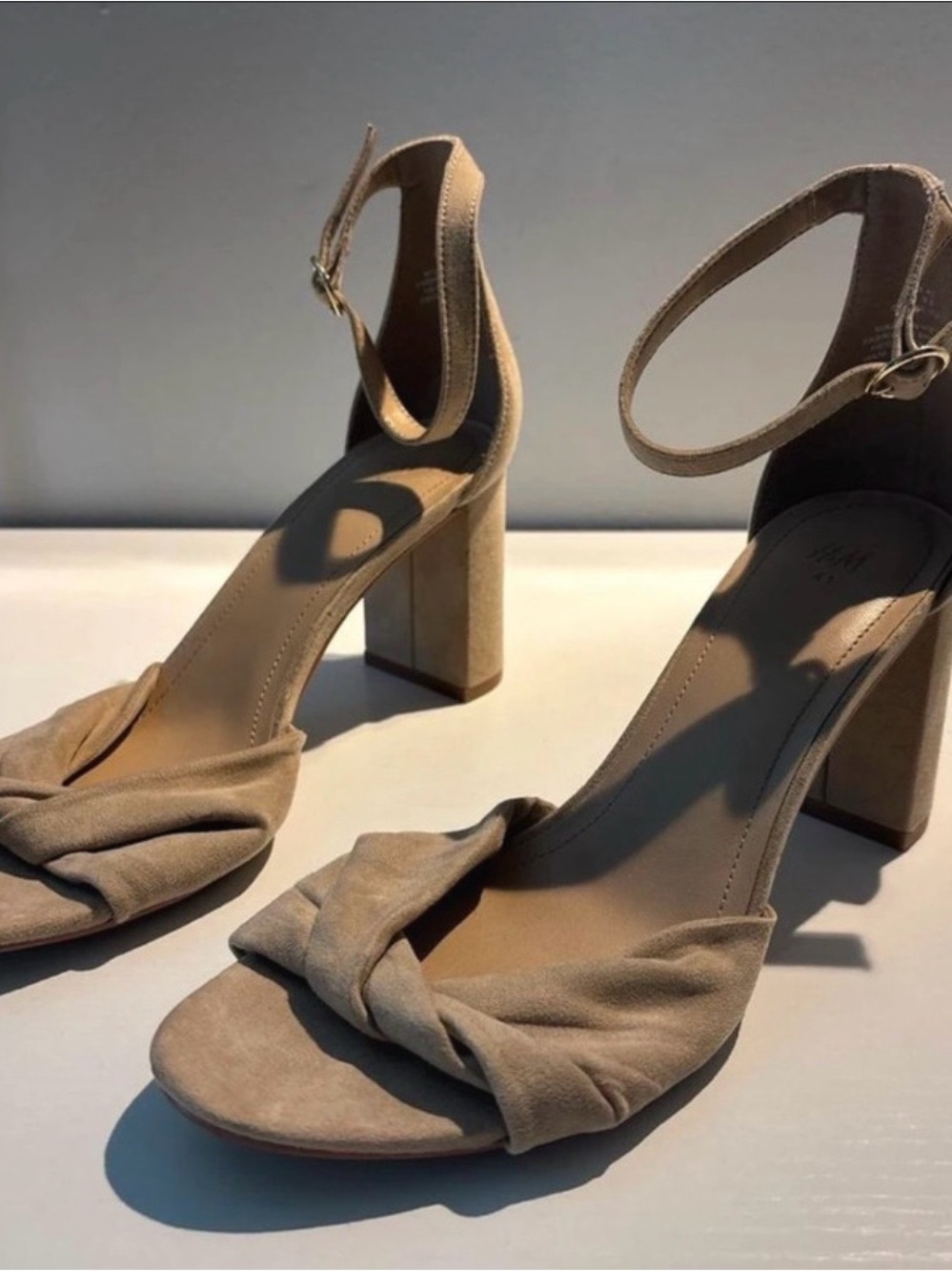 H&M Beige Knotted Suede Block Heel Sandals